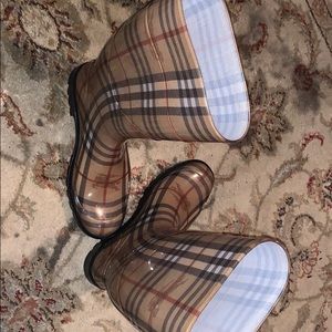 Burberry rain boots